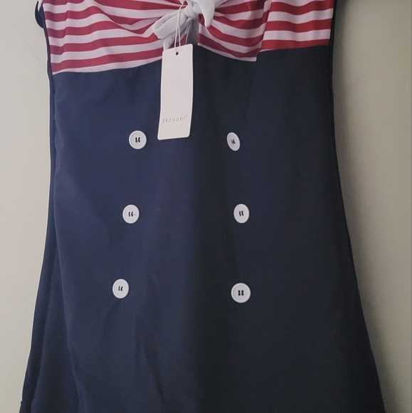 Retro style bathing suit - Picture 5 of 6